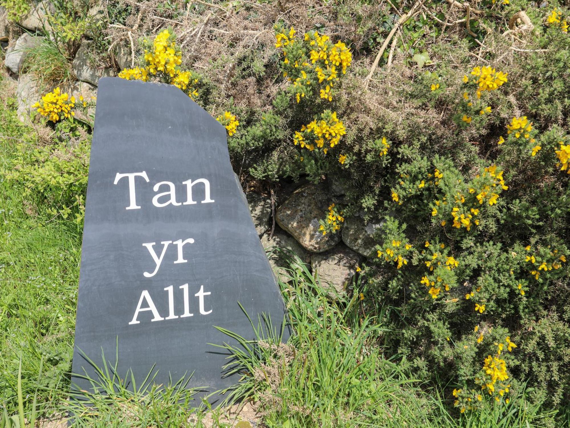 Tan Yr Allt Pwllheli Exterior photo